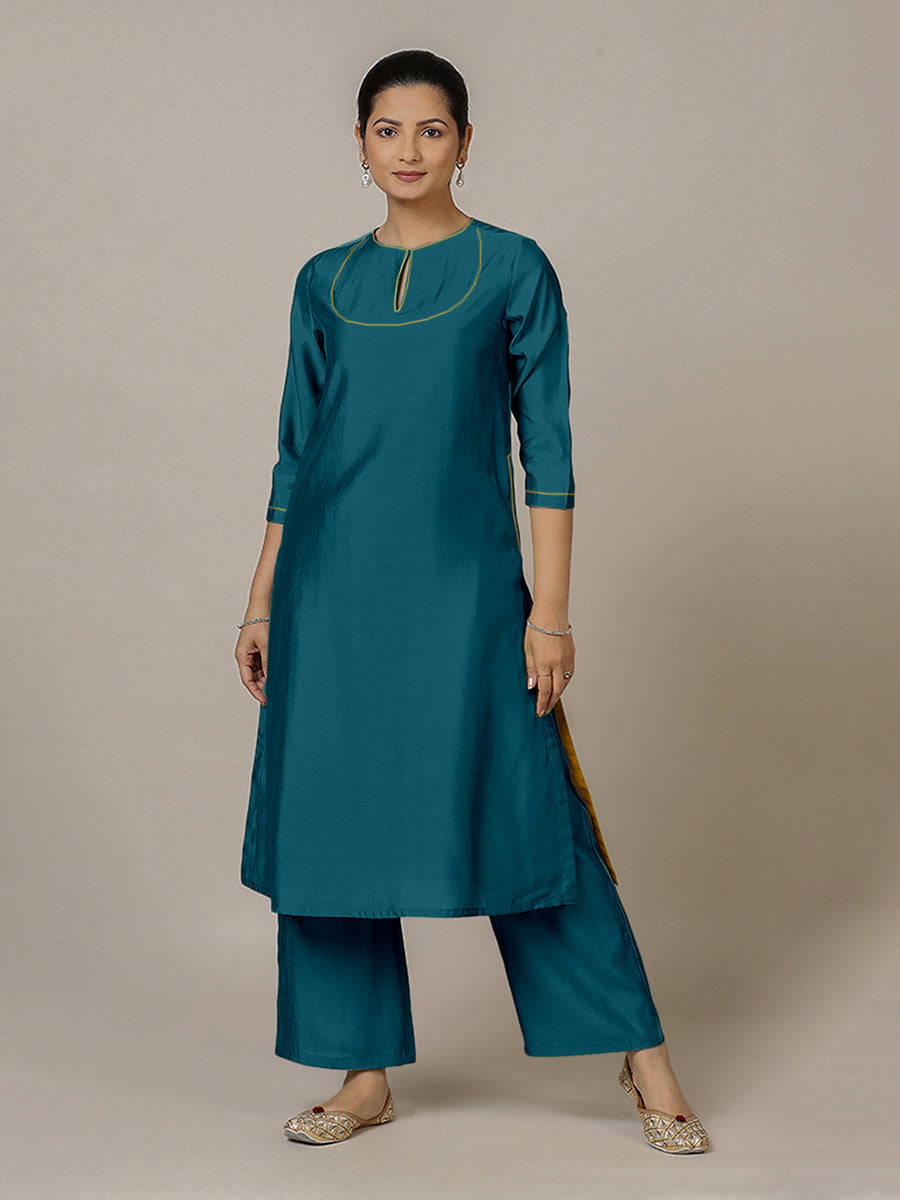 Zoya x Rozaana Kurta, in Blue Viscose, featuring three quarter sleeves and keyhole neckline, made for daily & work.
