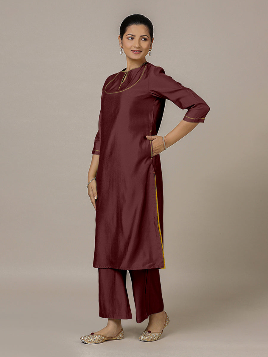 Zoya x Rozaana Kurta, in Maroon Viscose, featuring three quarter sleeves and keyhole neckline, made for daily & work (view 8).
