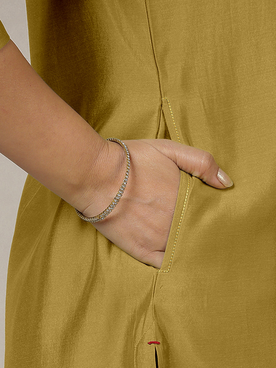 Zoya x Rozaana Kurta, in Yellow Viscose, featuring three quarter sleeves and keyhole neckline, made for daily & work (view 4).