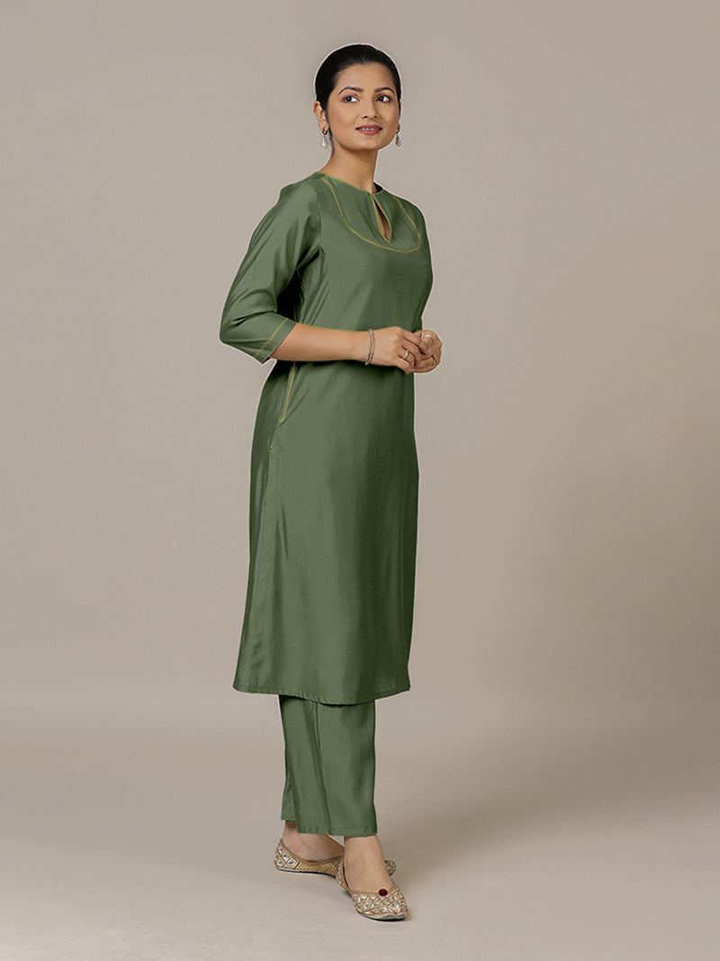 Zoya x Rozaana | A Line Kurta in Hunter Green with Thread Work | Coords or Only Kurta-Binks