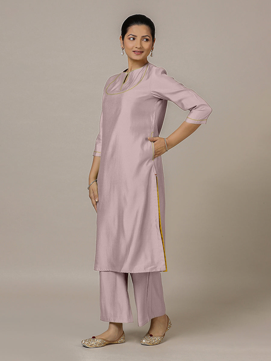 Zoya x Rozaana | A Line Kurta in Lilac with Thread Work | Coords or Only Kurta