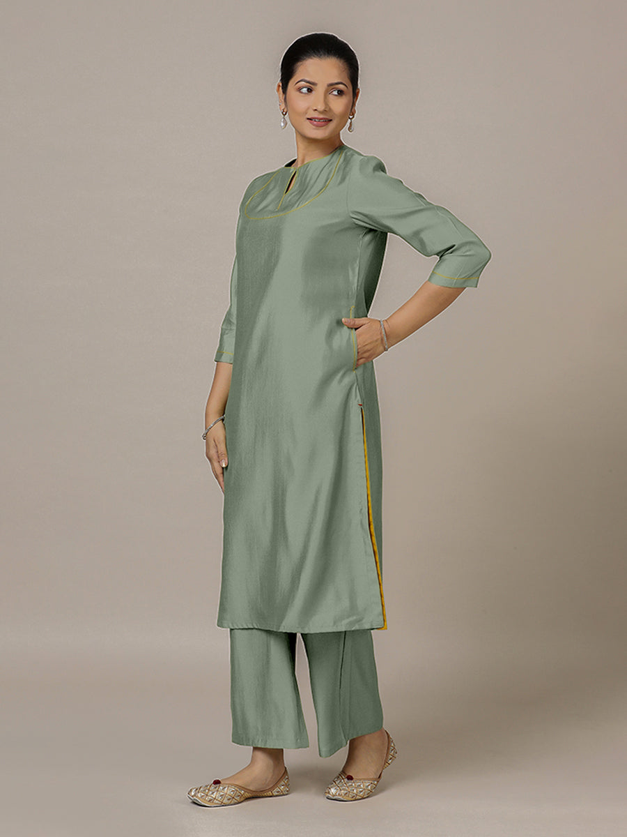 Zoya x Rozaana Kurta, in Green Viscose, featuring three quarter sleeves and keyhole neckline, made for daily & work (view 8).