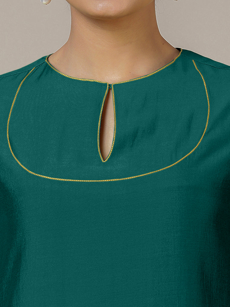 Zoya x Rozaana Kurta, in Green Viscose, featuring three quarter sleeves and keyhole neckline, made for daily & work (view 3).