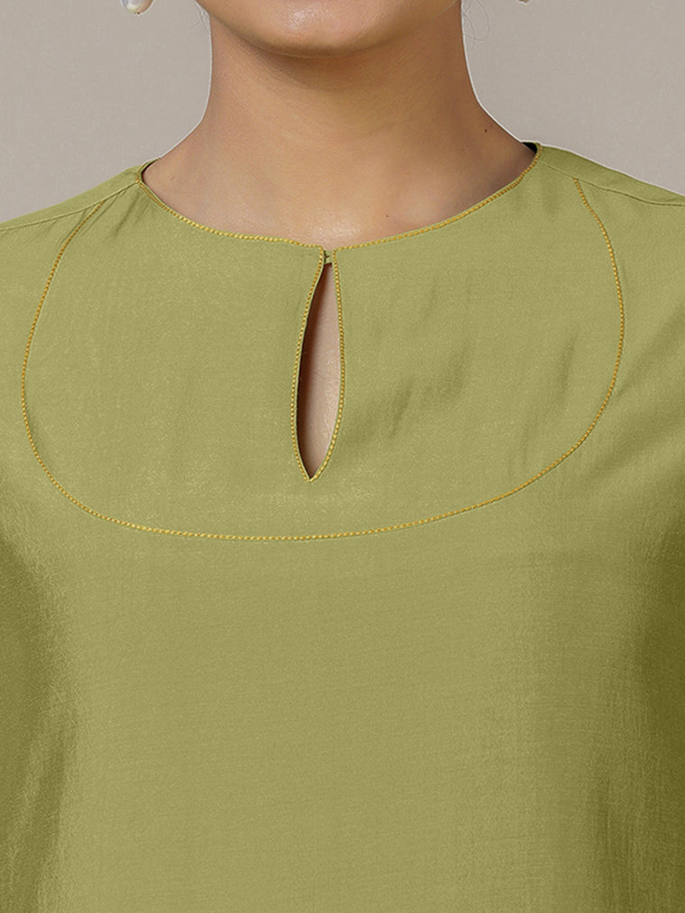 Zoya x Rozaana Kurta, in Green Viscose, featuring three quarter sleeves and keyhole neckline, made for daily & work (view 3).