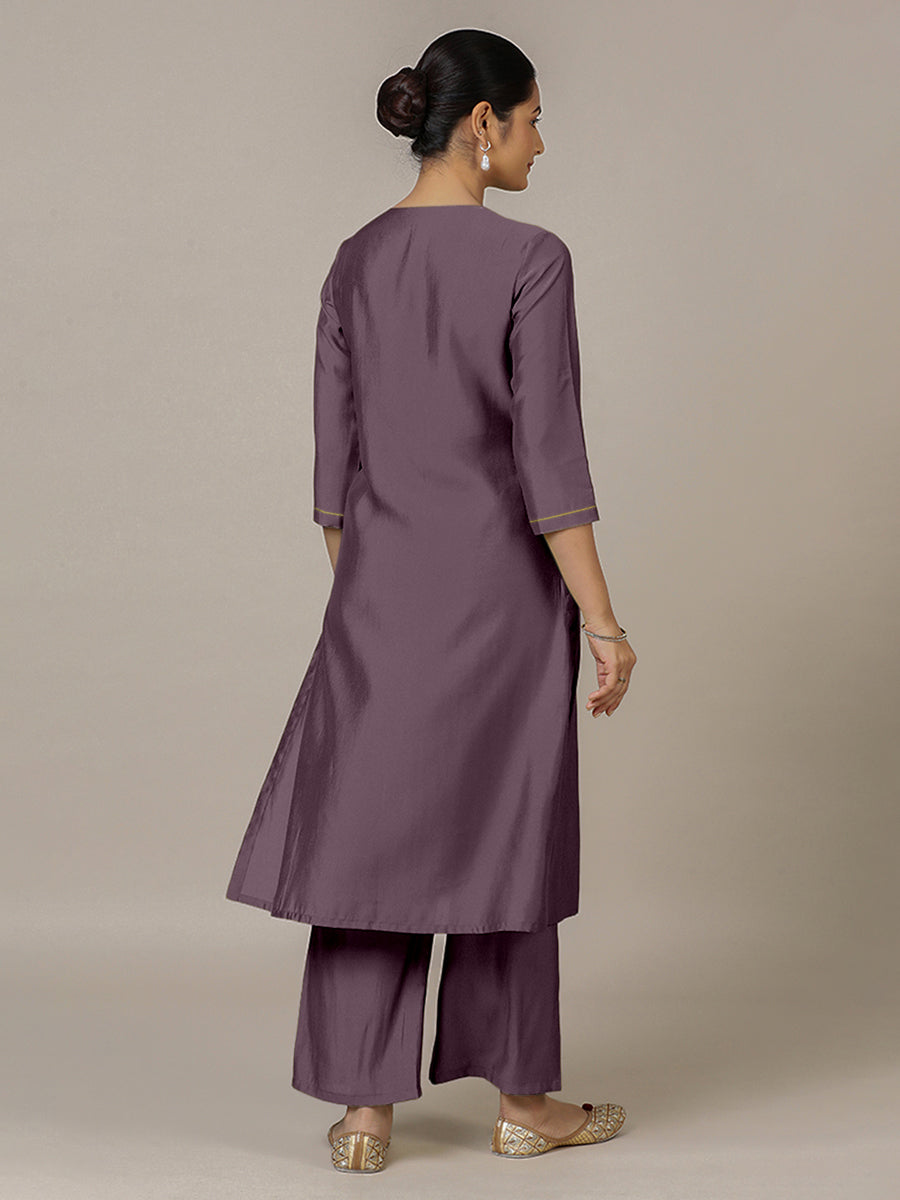 Zoya x Rozaana Kurta, in Purple Viscose, featuring three quarter sleeves and keyhole neckline, made for daily & work (view 2).