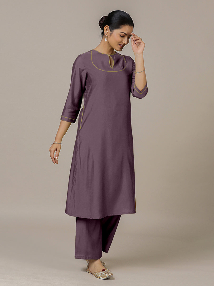 Zoya x Rozaana Kurta, in Purple Viscose, featuring three quarter sleeves and keyhole neckline, made for daily & work (view 8).