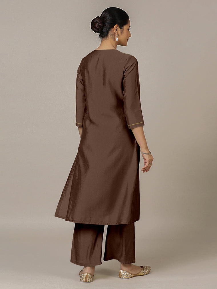 Zoya x Rozaana Kurta, in Brown Viscose, featuring three quarter sleeves and keyhole neckline, made for daily & work (view 2).