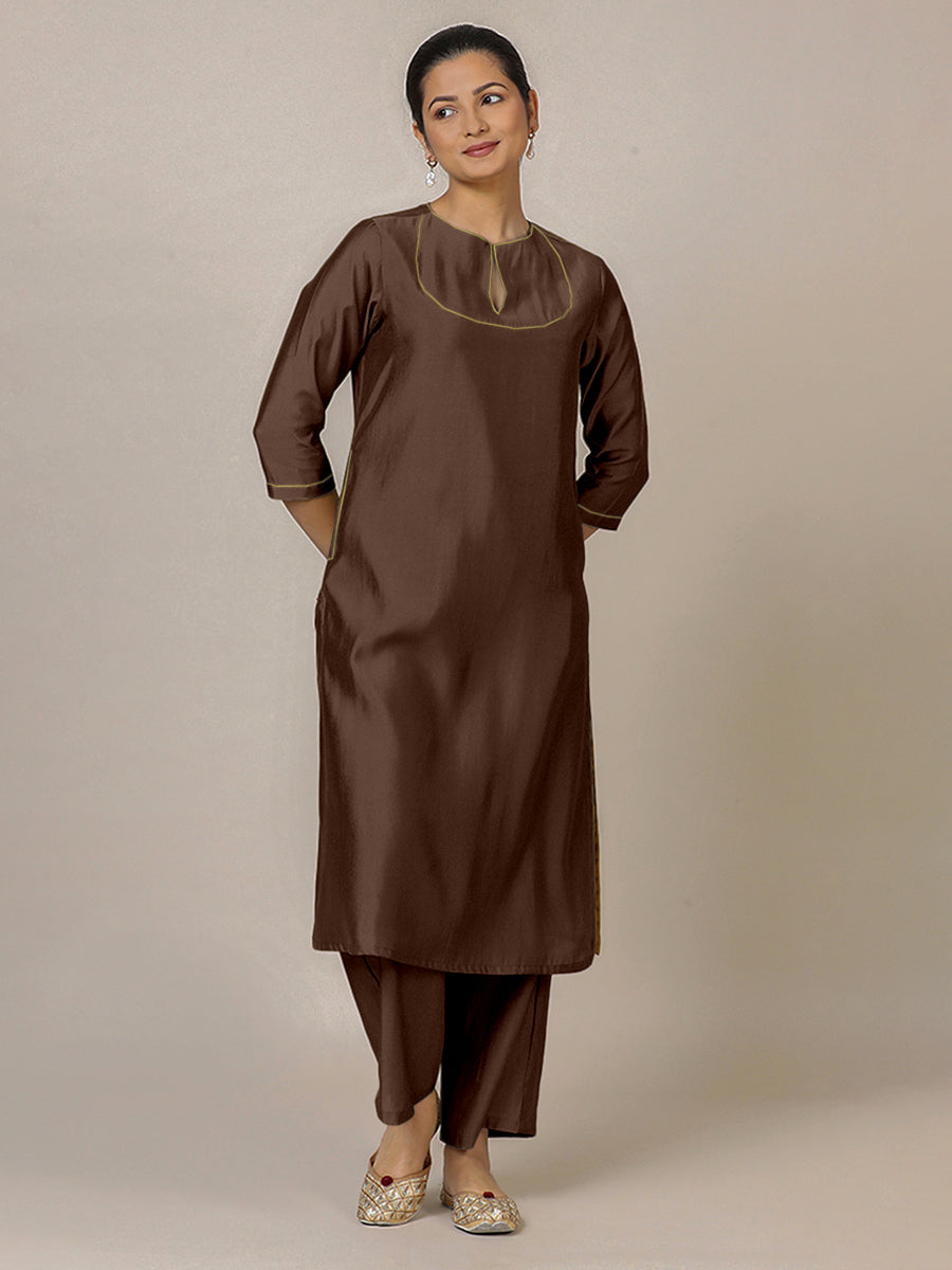 Zoya x Rozaana Kurta, in Brown Viscose, featuring three quarter sleeves and keyhole neckline, made for daily & work (view 5).