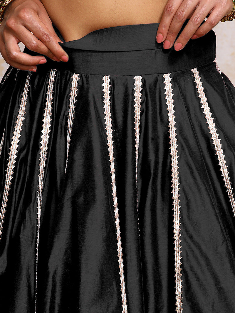 Mahira x Tyohaar | Black Plain Chandheri FlareFit™ Lehenga Set with Dupatta-Binks