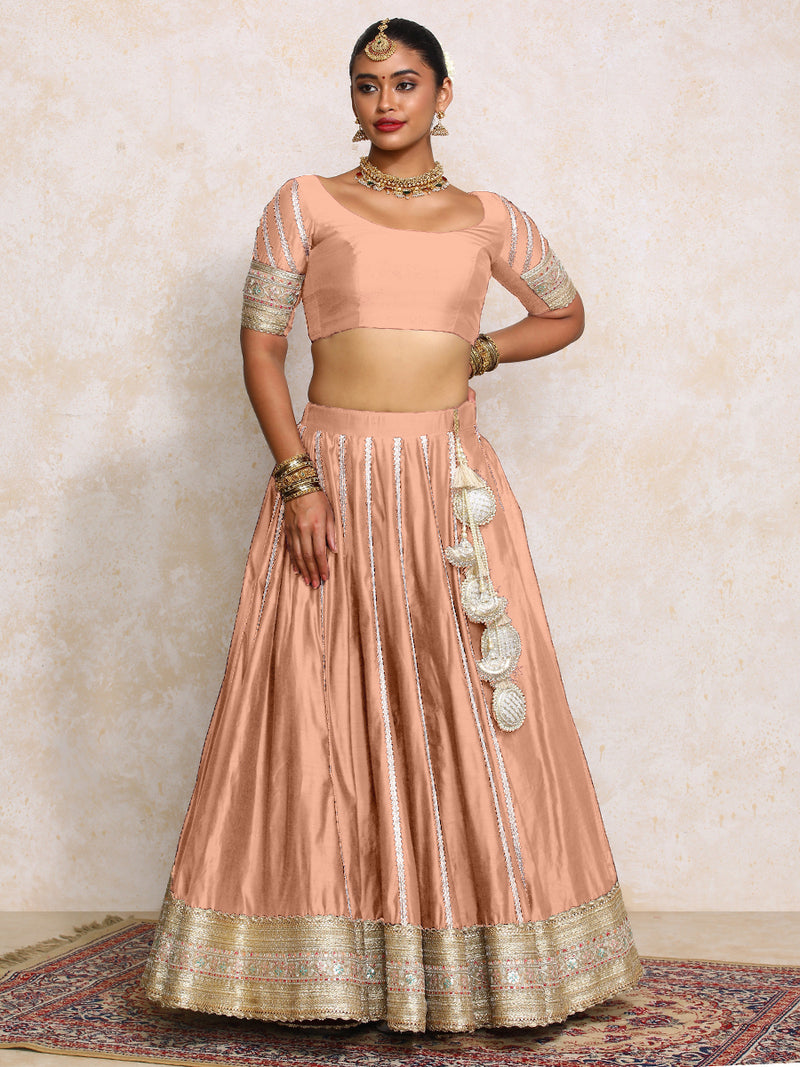 Mahira x Tyohaar | Peach Plain Chandheri FlareFit™ Lehenga Set with Dupatta-Binks