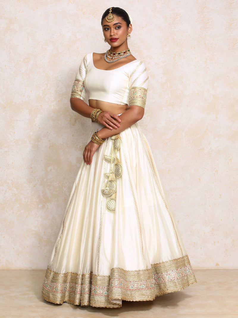 Mahira x Tyohaar | White Plain Chandheri FlareFit™ Lehenga Set with Dupatta-Binks