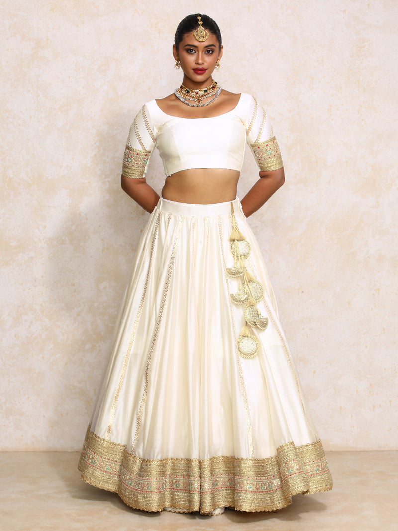Mahira x Tyohaar | White Plain Chandheri FlareFit™ Lehenga Set with Dupatta-Binks