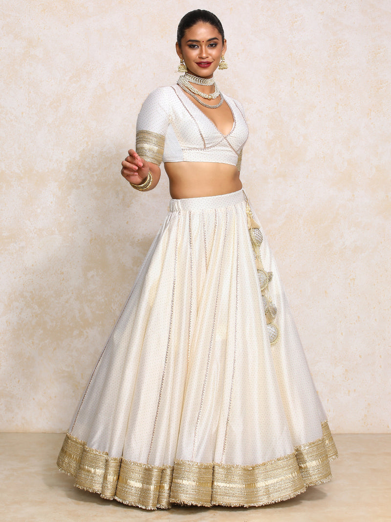 Mehreen x Tyohaar | White Foil Chandheri FlareFit™ Lehenga Set with Dupatta-Binks
