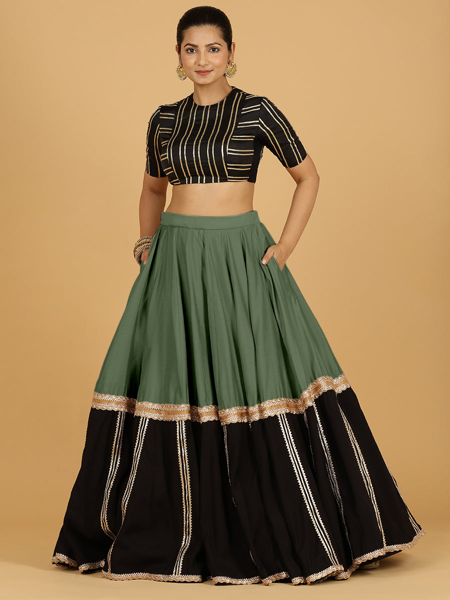 Mastani x Tyohaar Lehenga Skirt, in Green 80% Viscose 20% Polyester, made for party & festive (view 3).