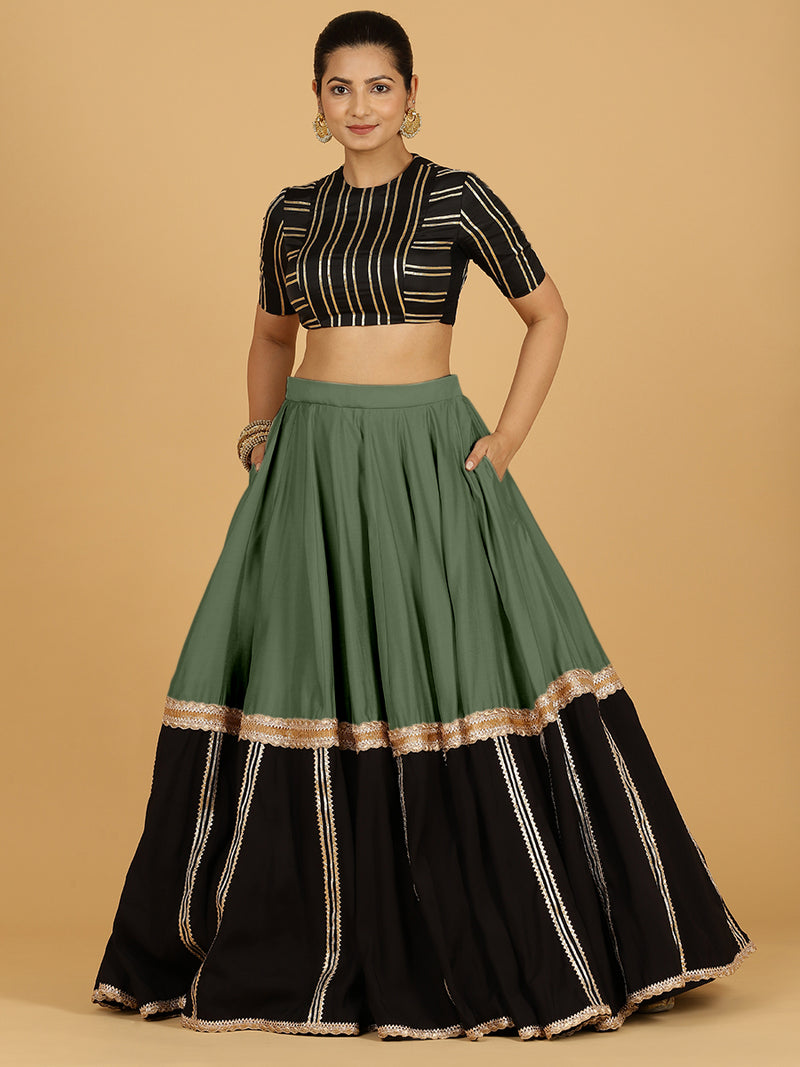 Mastani x Tyohaar | Hunter Green Panelled Lehenga Skirt-Binks