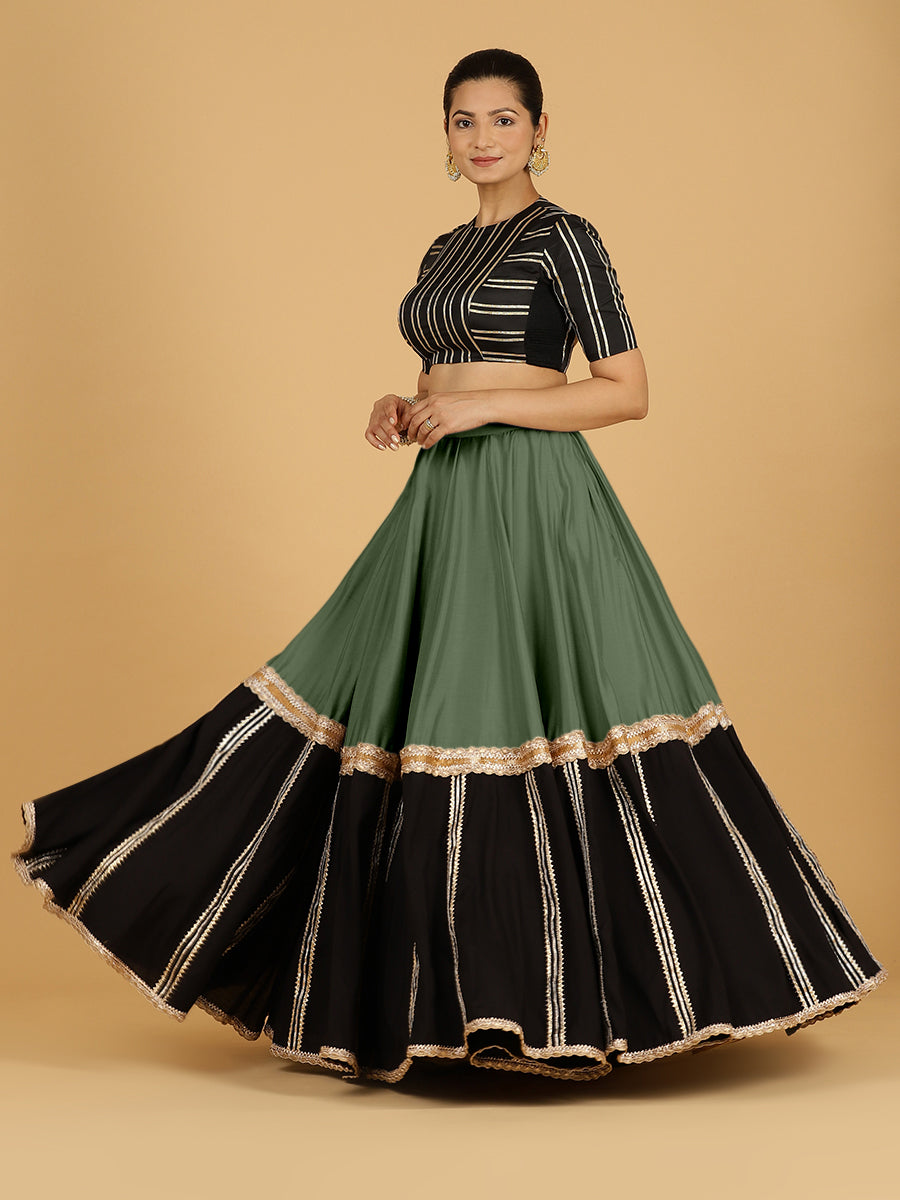 Mastani x Tyohaar Lehenga Skirt, in Green 80% Viscose 20% Polyester, made for party & festive (view 8).