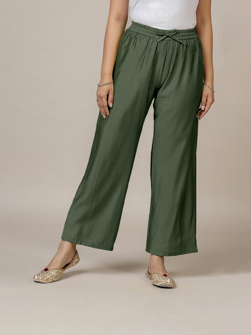 Fiza x Rozaana | Straight Pant in Pine Green-Binks