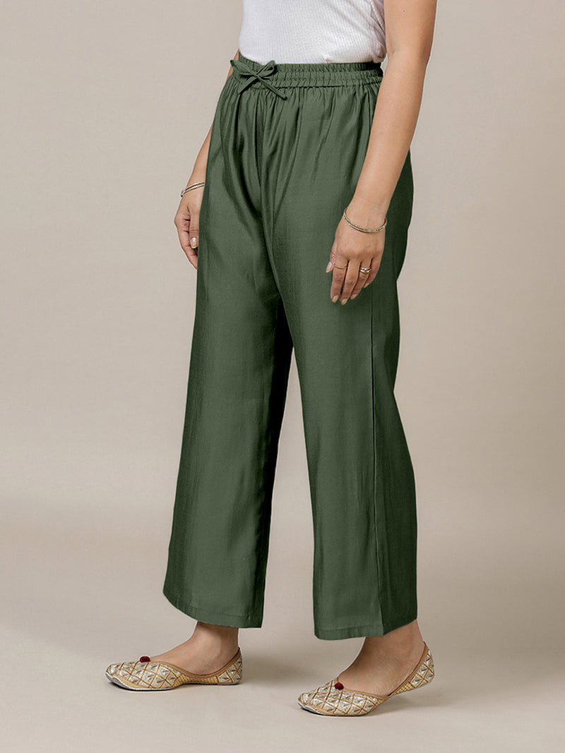 Fiza x Rozaana | Straight Pant in Pine Green-Binks