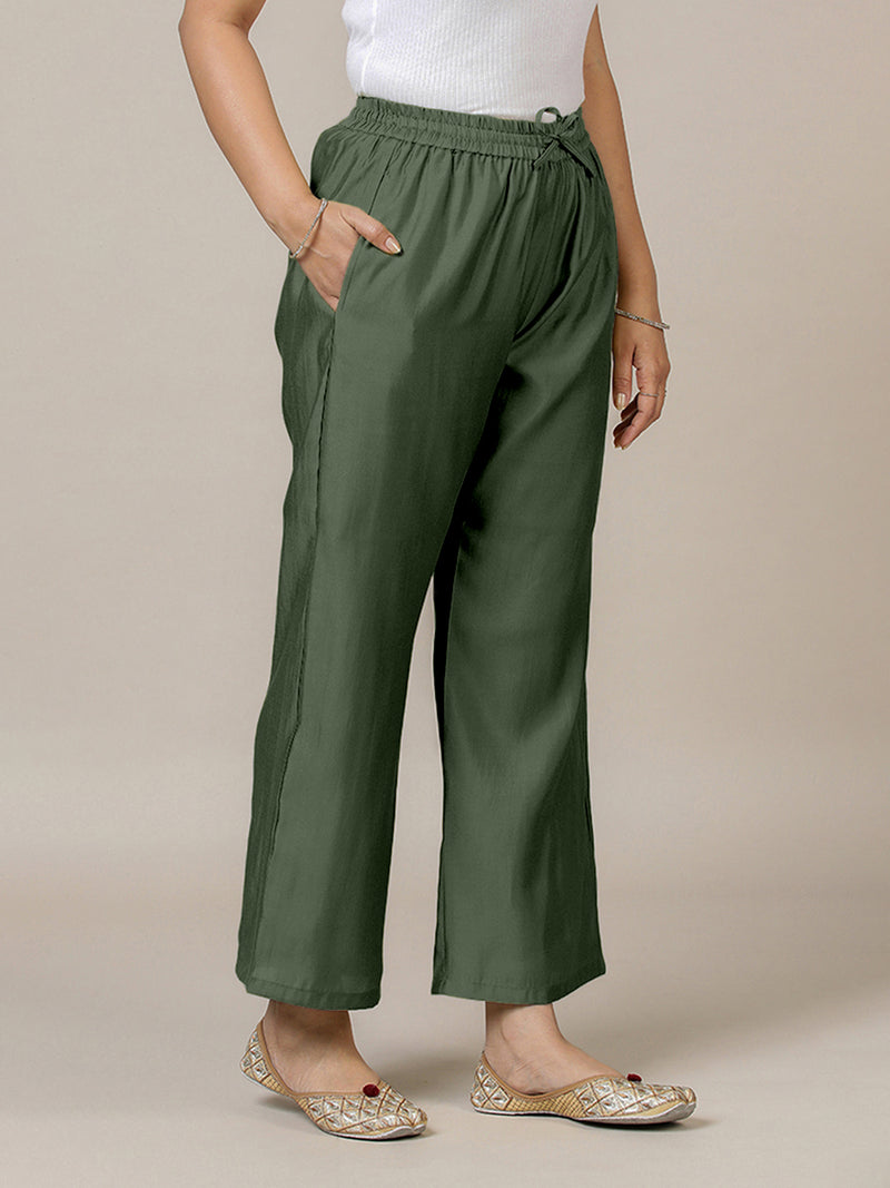 Fiza x Rozaana | Straight Pant in Pine Green-Binks