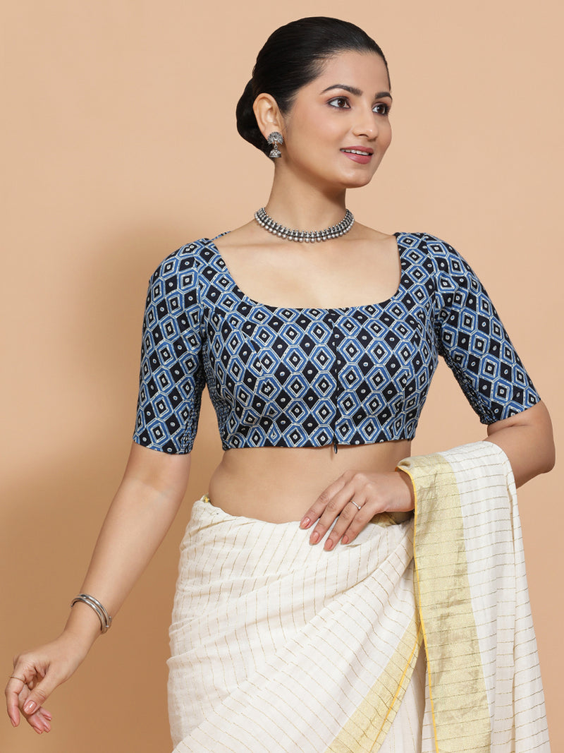 Aditi x Rozaana | Elbow Sleeves Cotton Saree Blouse in Indigo Blue Geometric Block Print Fabric-Binks