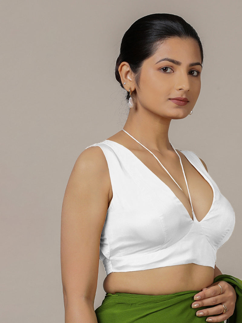 Ahana x Rozaana | Pearl White Sleeveless FlexiFit™ Saree Blouse with Plunging Neckline and Back Cut Out with Tie-up-Binks