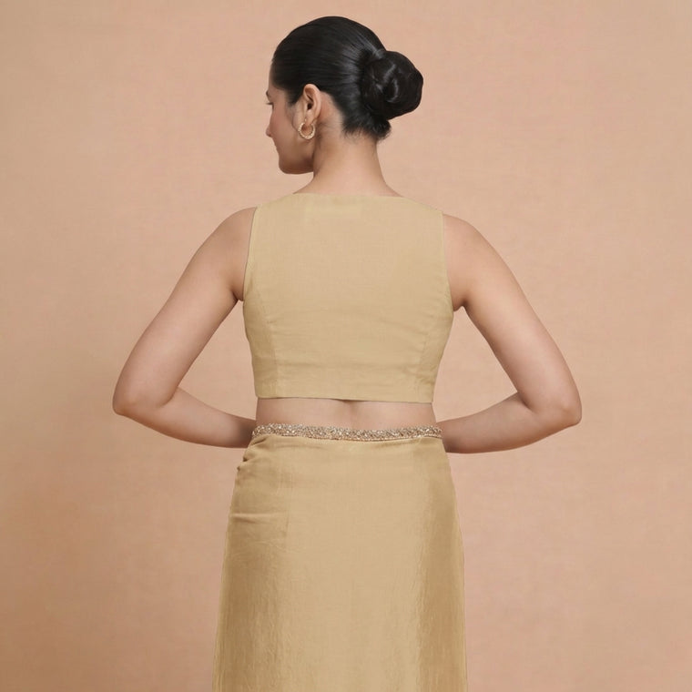 Amaira x Rozaana Saree Blouse, in Beige 70% Cotton 30% Linen, featuring sleeveless and betel neckline (view 2).