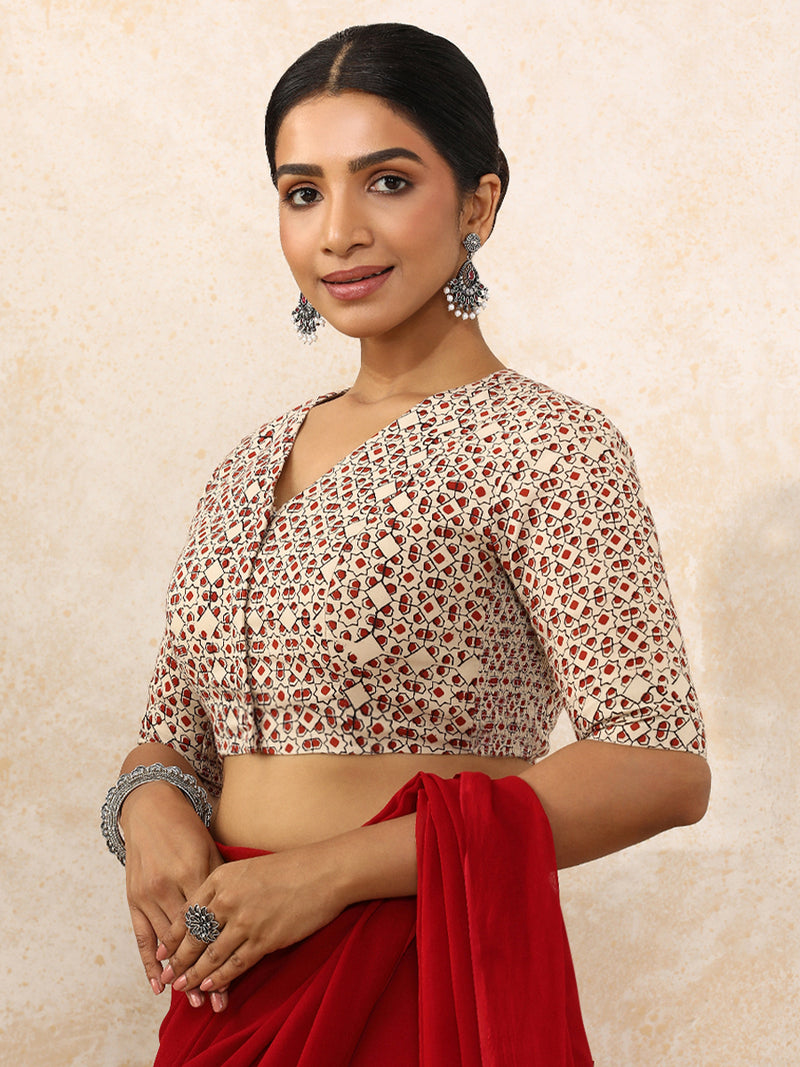 Ami x Rozaana | Elbow Sleeves Saree Blouse in Cream & Red Geometric Block Print Cotton-Binks