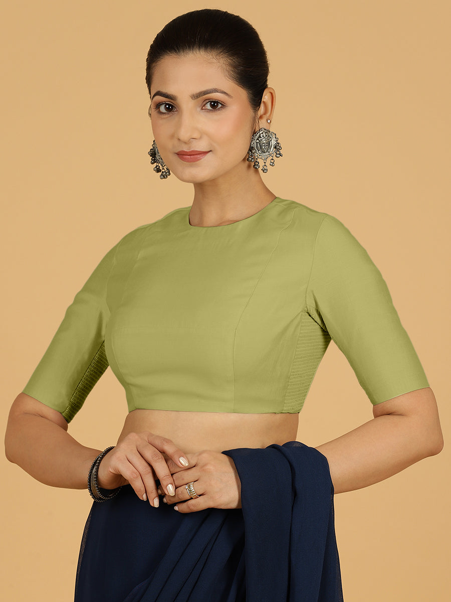 Amisha x Rozaana Saree Blouse, in Green Viscose, featuring elbow sleeves and stylised neckline, made for daily & work (view 8).