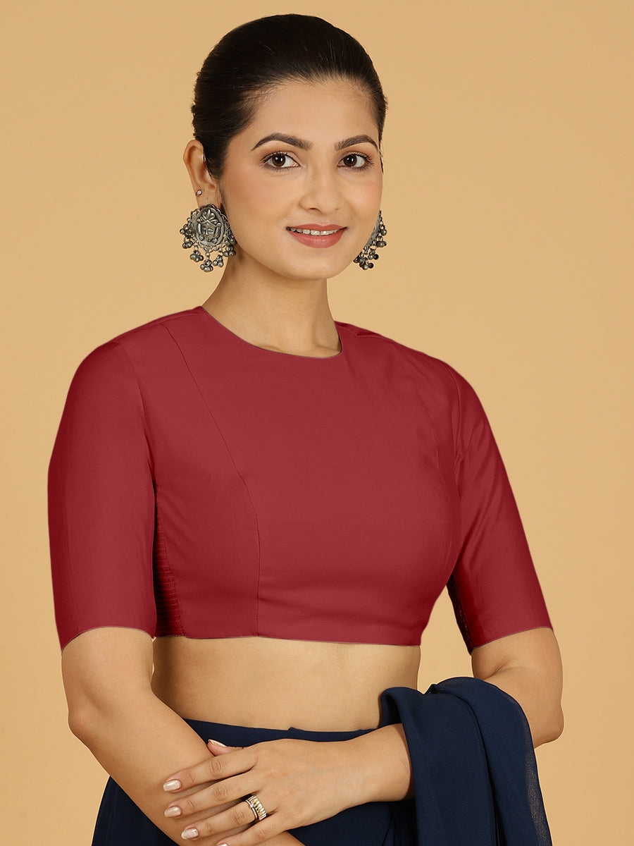Amisha x Rozaana Saree Blouse, in Red Viscose, featuring elbow sleeves and jewel neckline, made for daily & work (view 5).