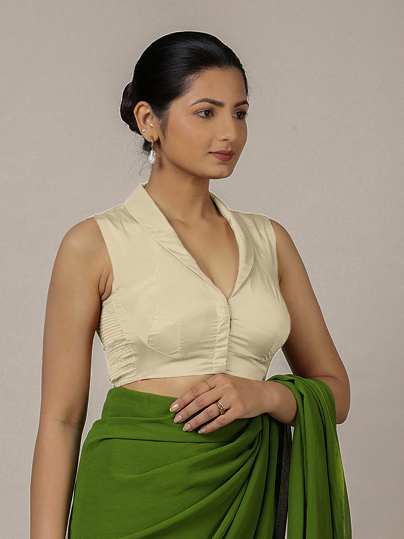 Avni x Rozaana | Cream Sleeveless FlexiFit™ Saree Blouse with Elegant Shawl Collar-Binks