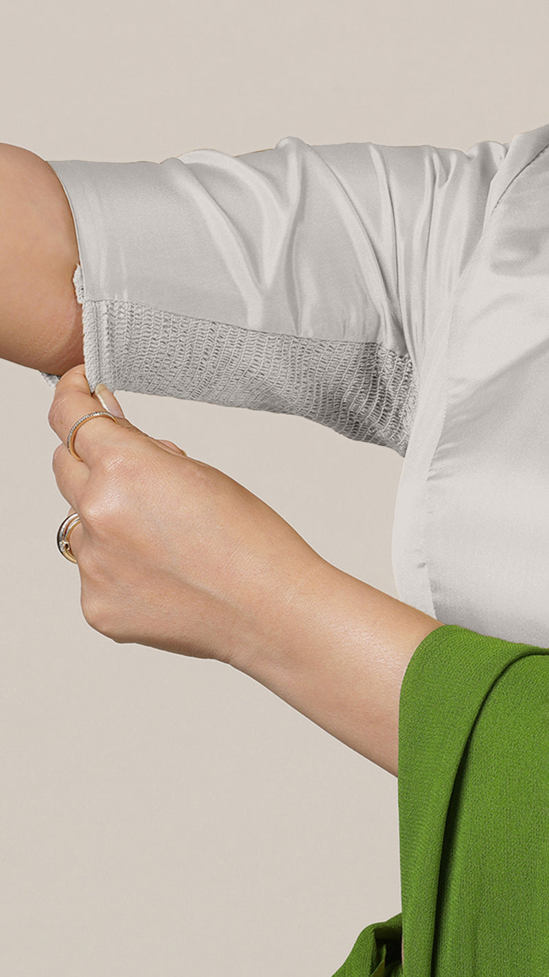 Aziza x Rozaana | Elbow Sleeves Saree Blouse in Silver-Binks