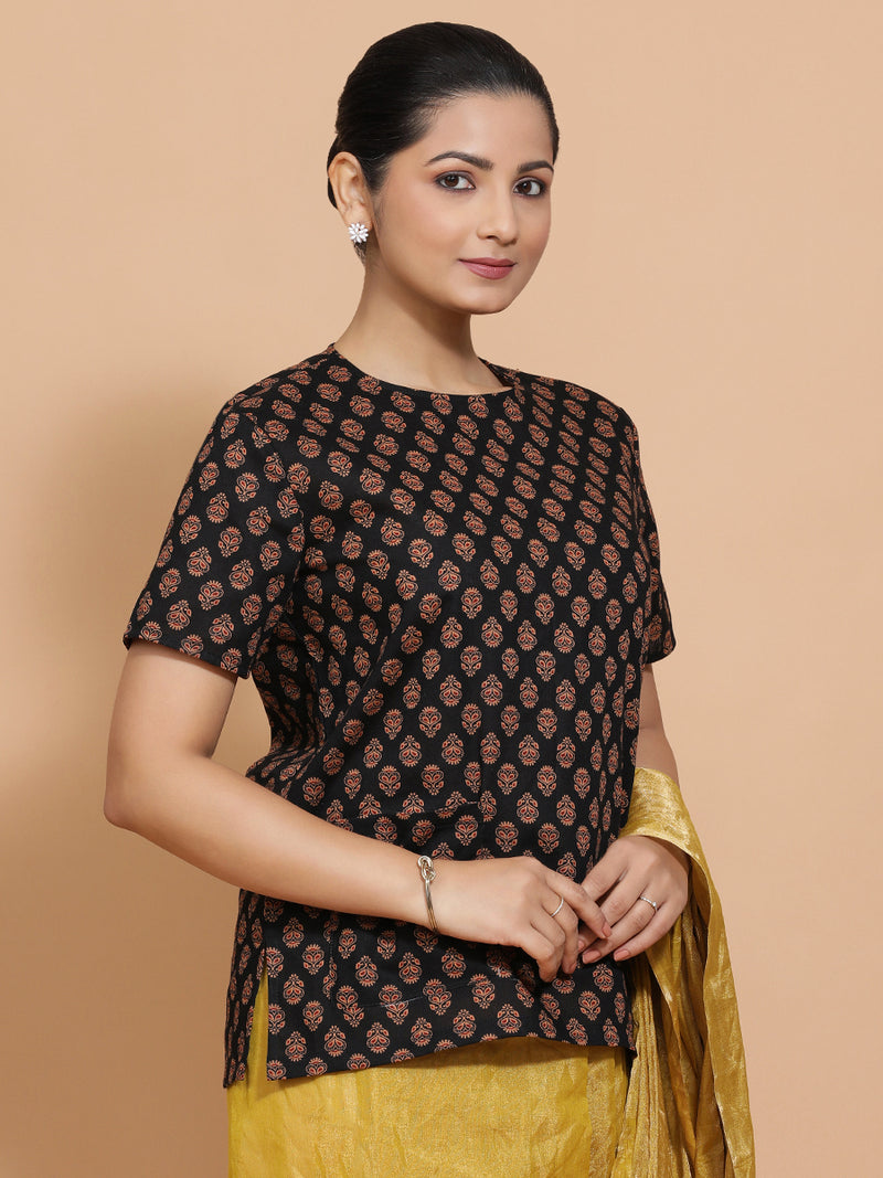 Brinda x Rozaana | Short Sleeves Cotton Saree Blouse in Black Peacock Block Print Fabric-Binks