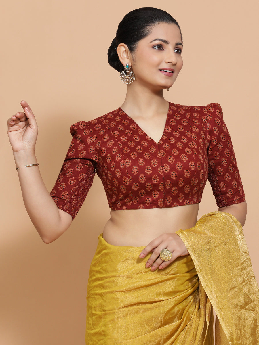 Chaitra x Rozaana Saree Blouse, in Red Cotton, featuring elbow sleeves and v-neckline, made for daily & work (view 8).