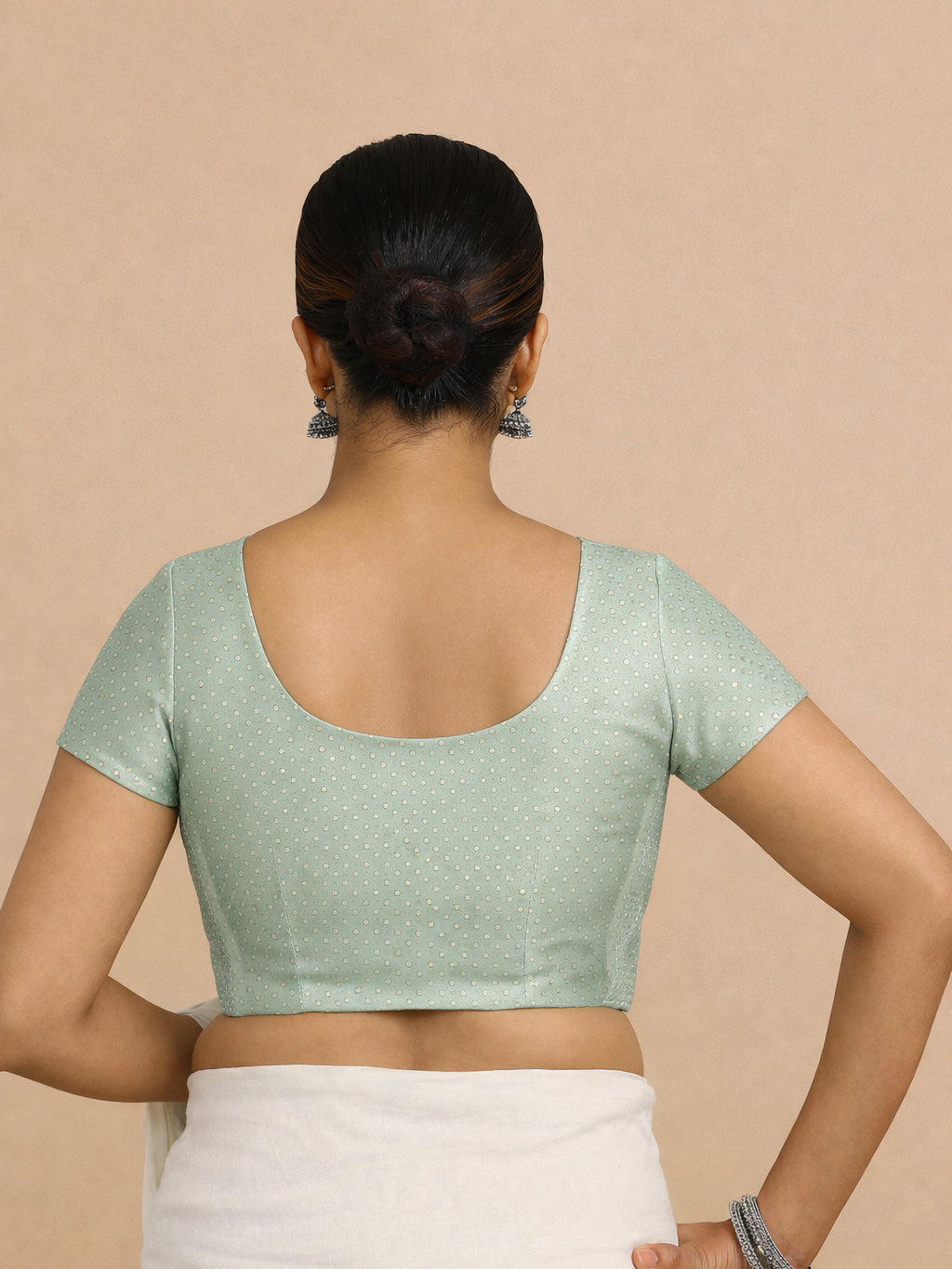 Krusha Reversible Duet | Blue Green × Chalk White Chandheri-Linen Saree Blouse