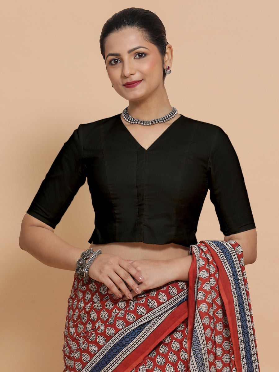Chaya x Rozaana Saree Blouse, in Black Cotton, featuring elbow sleeves and v-neckline, made for daily & work.