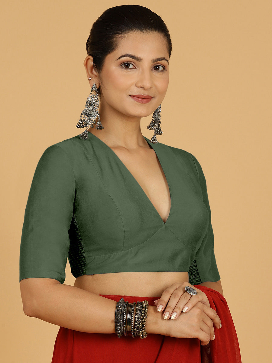 Damini x Rozaana Saree Blouse, in Green Viscose, featuring elbow sleeves and v-neckline, made for daily & work (view 8).