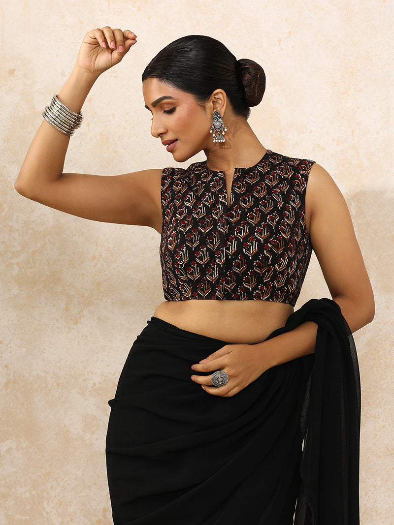 Deetya x Rozaana | Sleeveless Saree Blouse in Midnight Lily Block Print Cotton-Binks