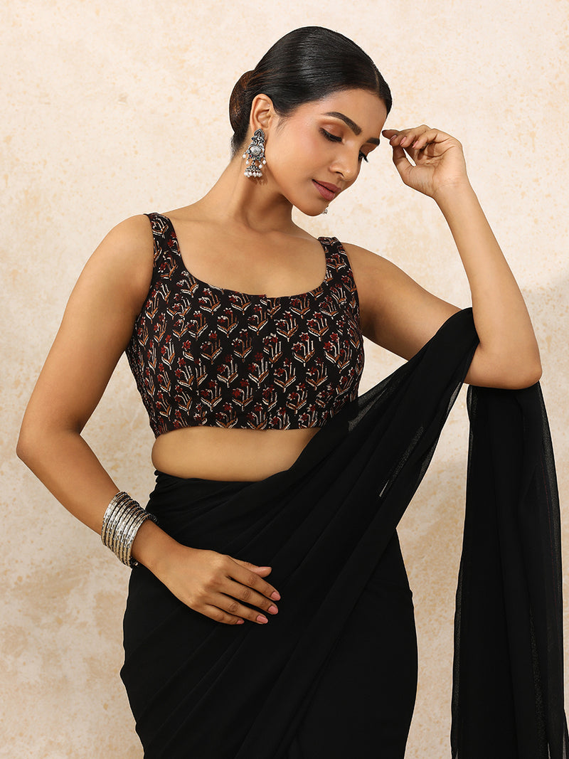 Dharini x Rozaana | Sleeveless Saree Blouse in Midnight Lily Block Print Cotton-Binks