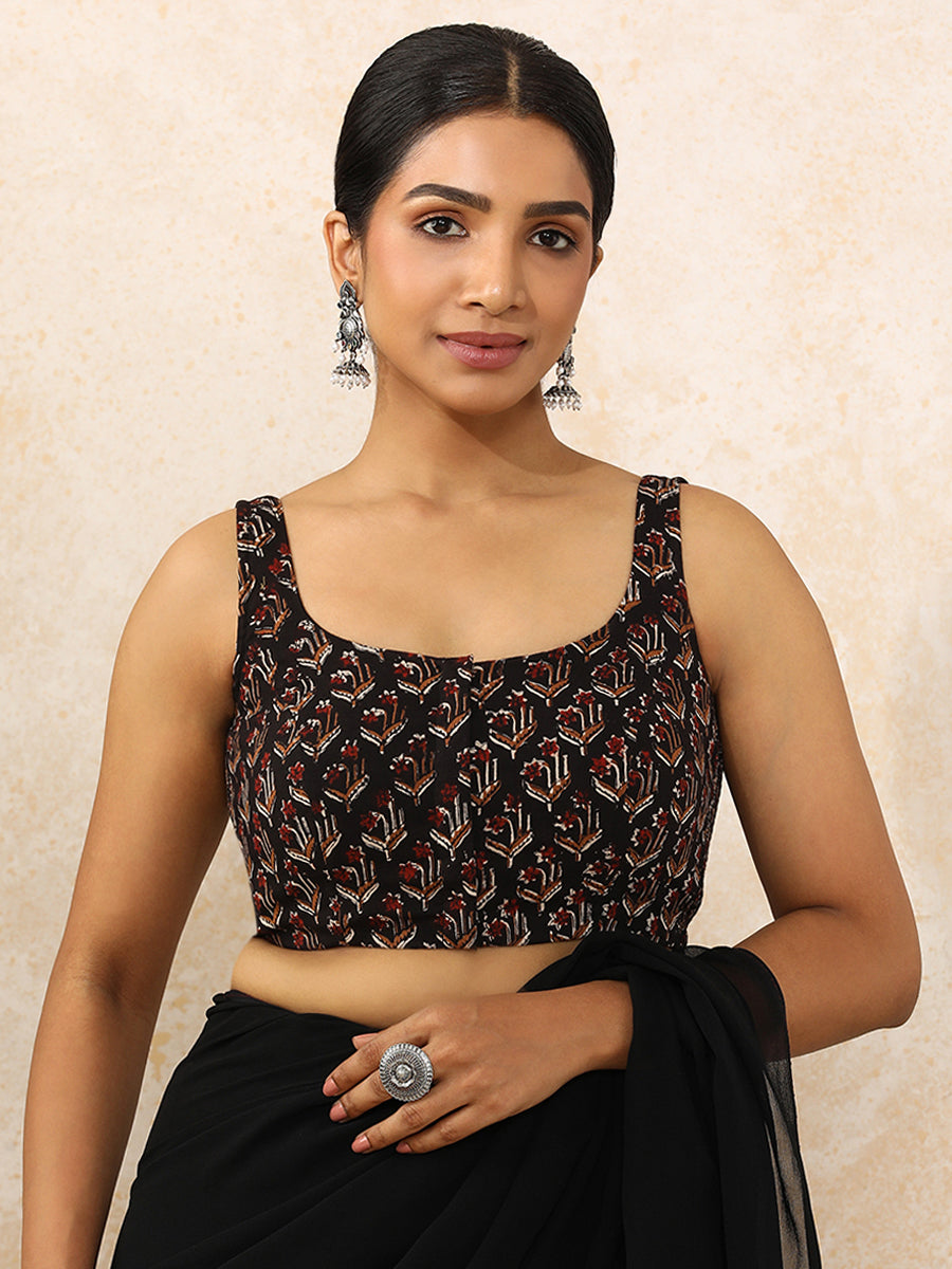Dharini x Rozaana Saree Blouse, in Black 100% Cotton - Block Printed, featuring sleeveless and round neckline (view 6).