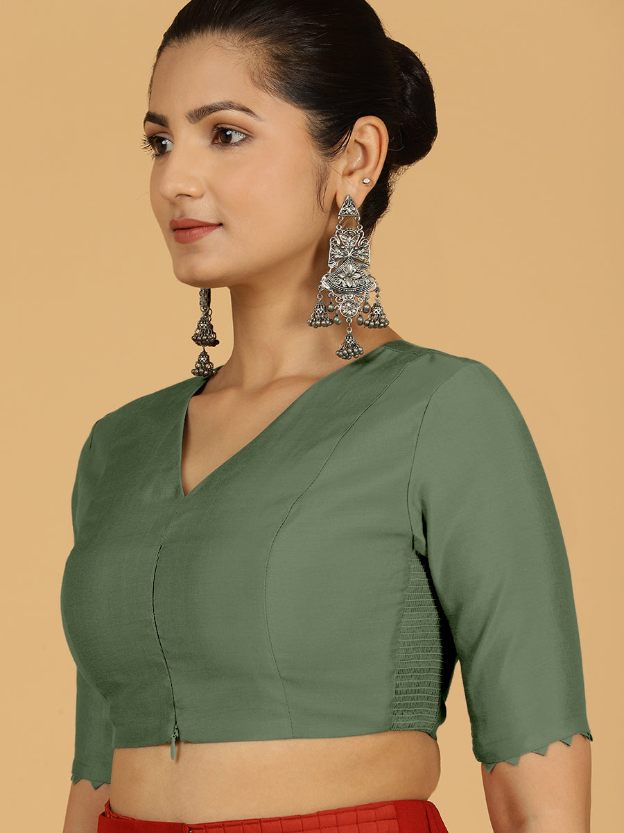 Divya x Rozaana Saree Blouse, in Green Viscose, featuring elbow sleeves and v-neckline, made for daily & work (view 5).