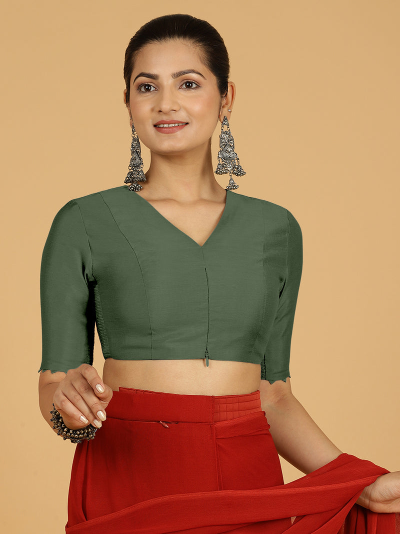 Divya x Rozaana | Elbow Sleeves Saree Blouse in Pine Green-Binks