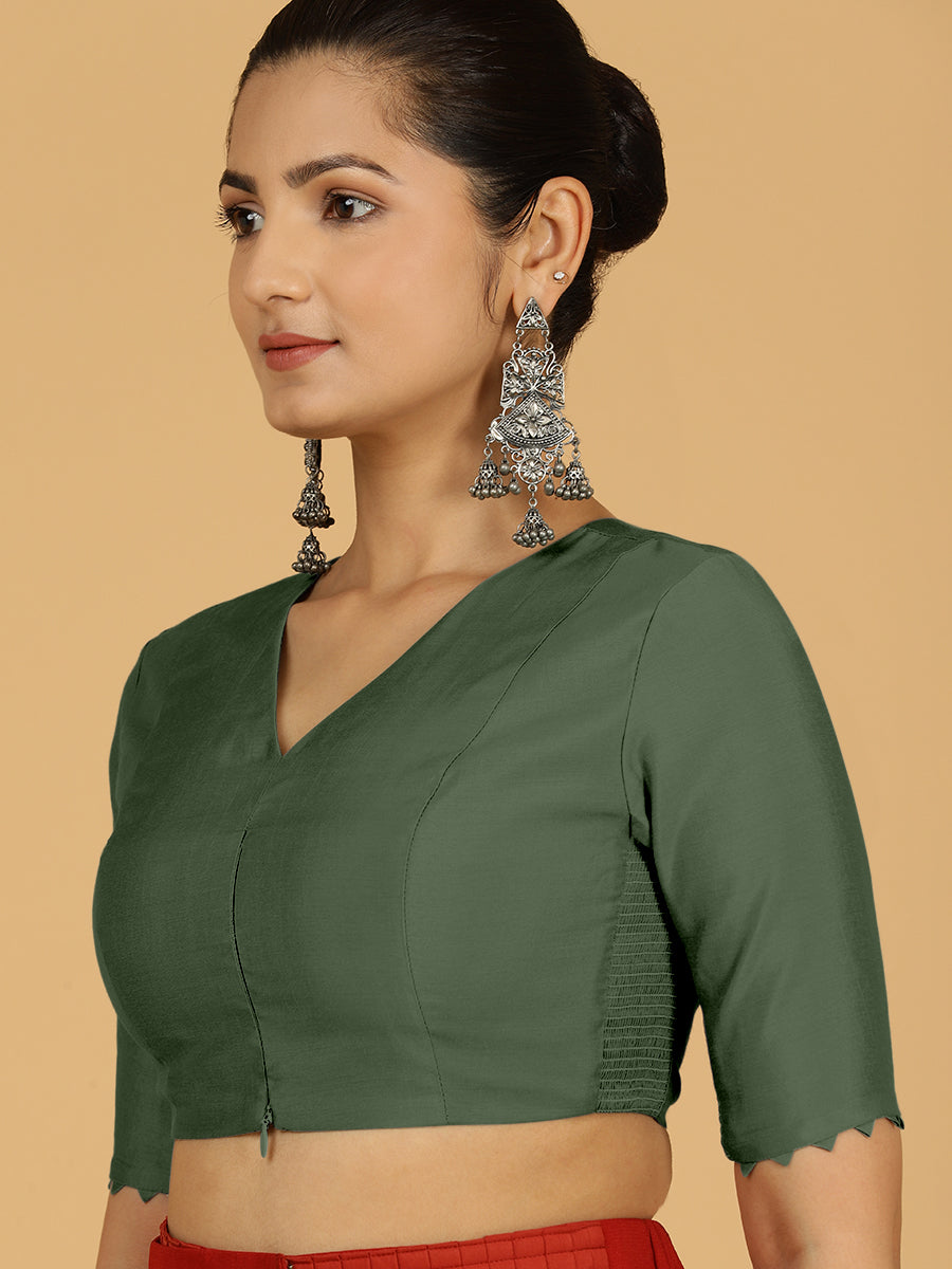 Divya x Rozaana Saree Blouse, in Green Viscose, featuring elbow sleeves and v-neckline, made for daily & work (view 5).