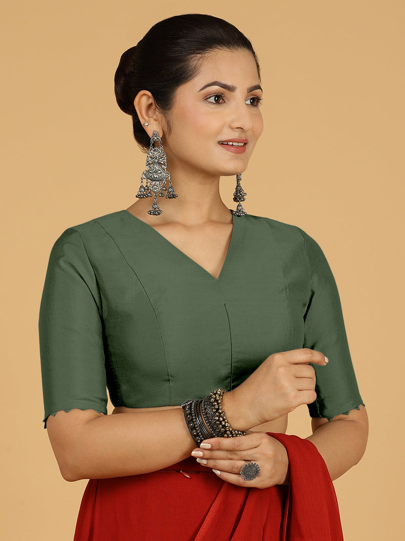 Divya x Rozaana | Elbow Sleeves Saree Blouse in Pine Green-Binks