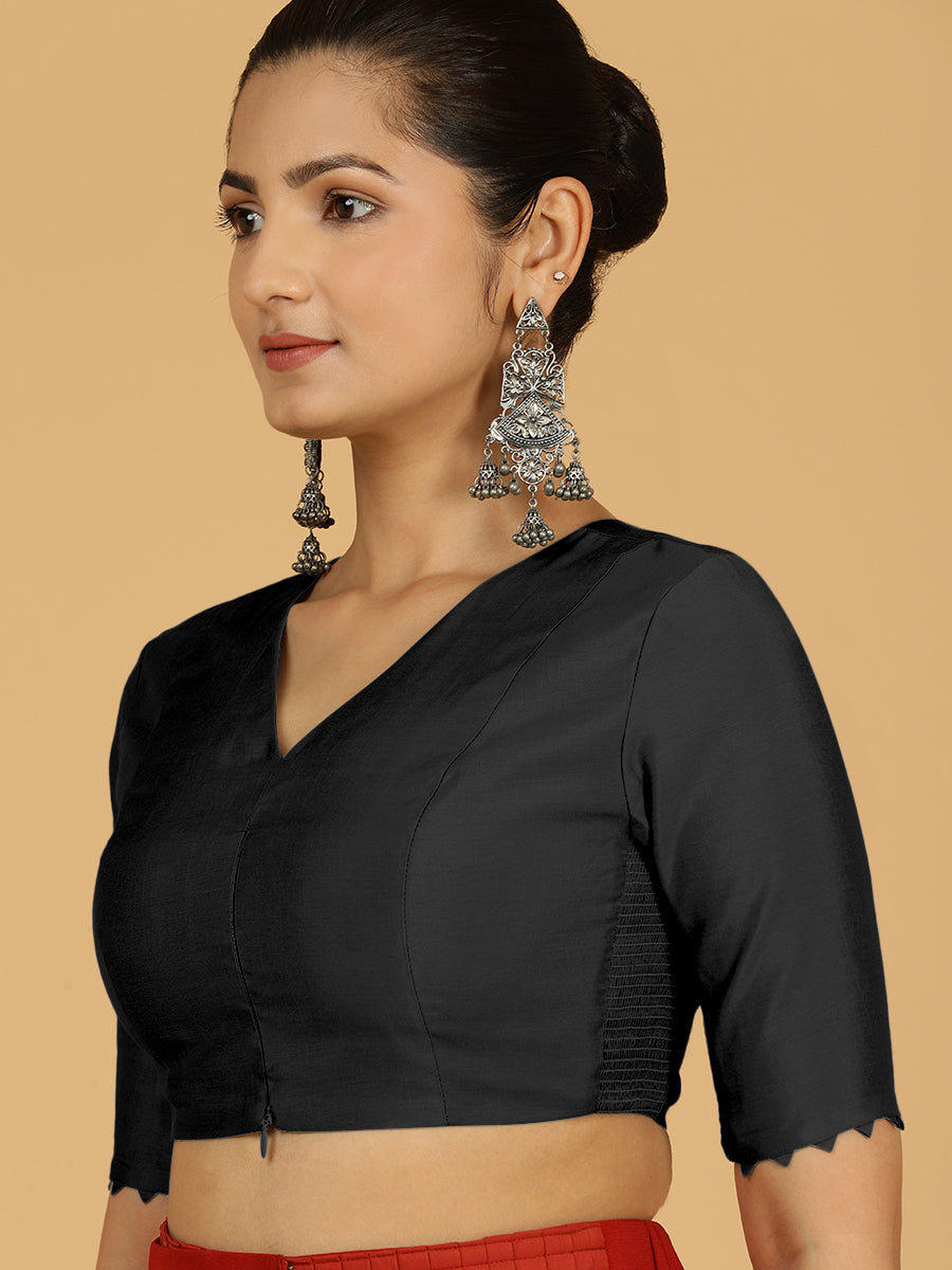 Divya x Rozaana Saree Blouse, in Black Viscose, featuring elbow sleeves and v-neckline, made for daily & work (view 5).