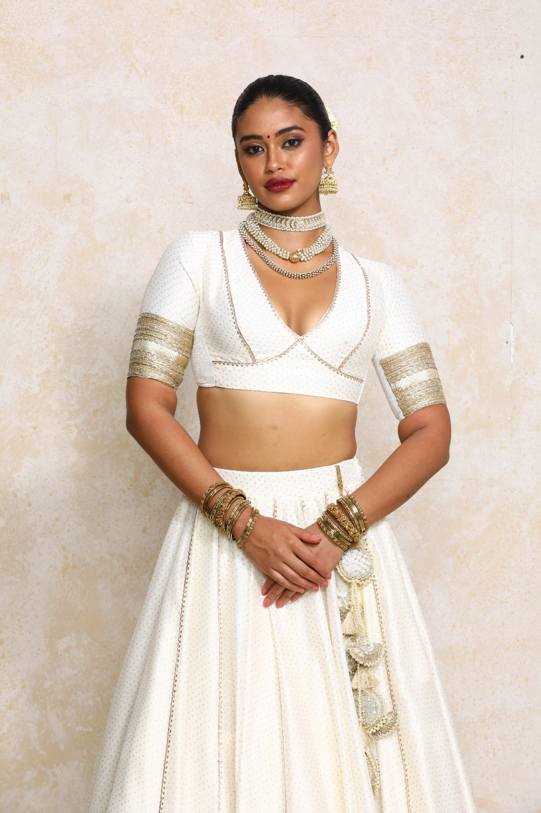 Elira x Tyohaar Saree Blouse, in White Chandheri, featuring elbow sleeves and v-neckline, made for party & festive (view 3).