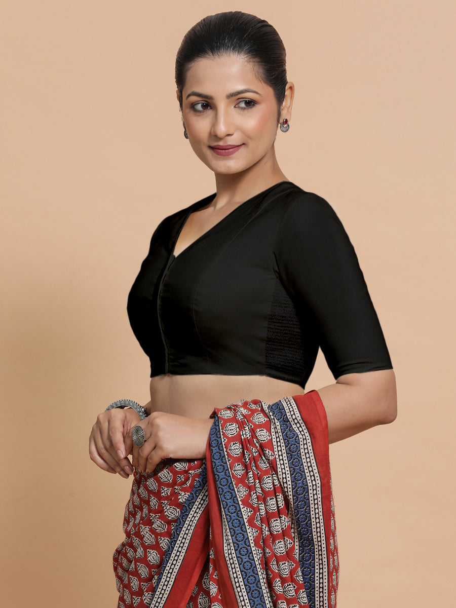 Garima x Rozaana Saree Blouse, in Black Cotton, featuring elbow sleeves and v-neckline, made for daily & work (view 6).