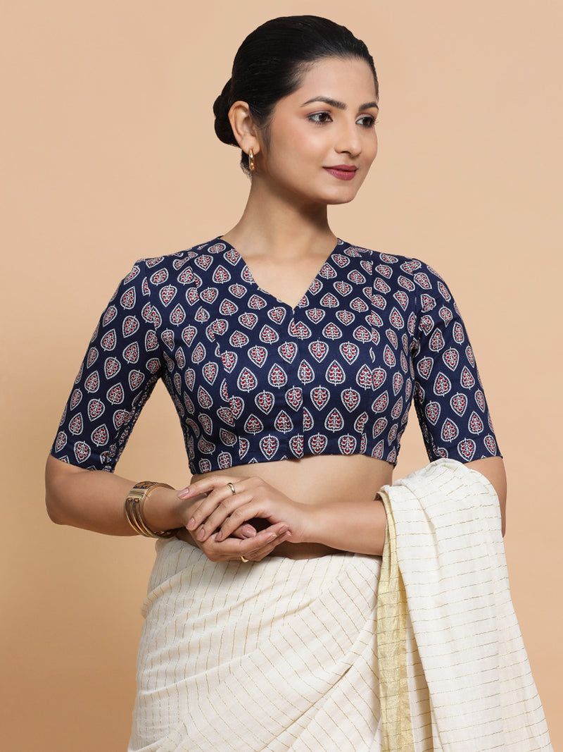 Gauri x Rozaana | Elbow Sleeves Cotton Saree Blouse in Indigo Blue Spade Block Print Fabric-Binks