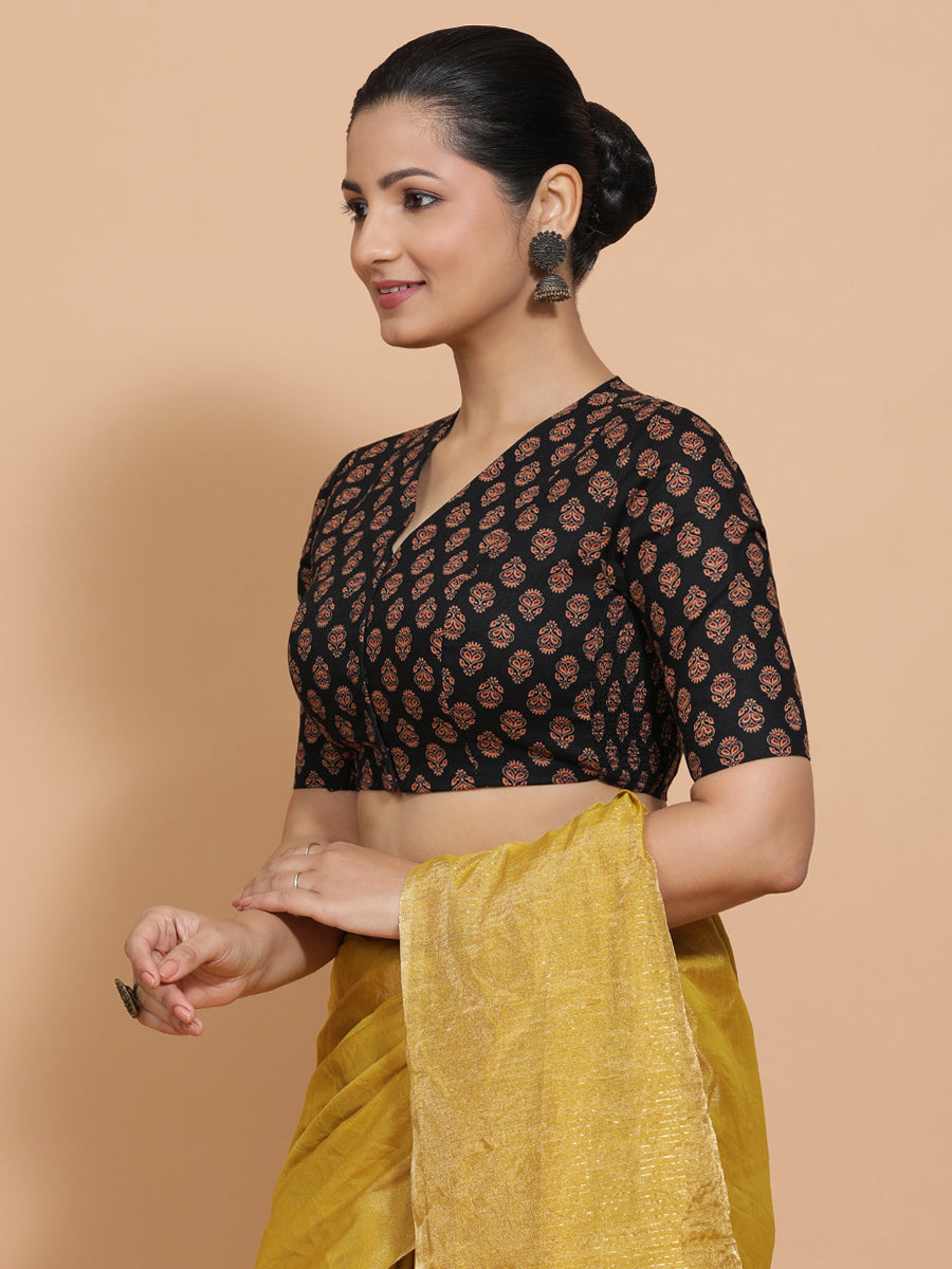 Gayatri x Rozaana Saree Blouse, in Black Cotton, featuring elbow sleeves and v-neckline, made for daily & work (view 6).