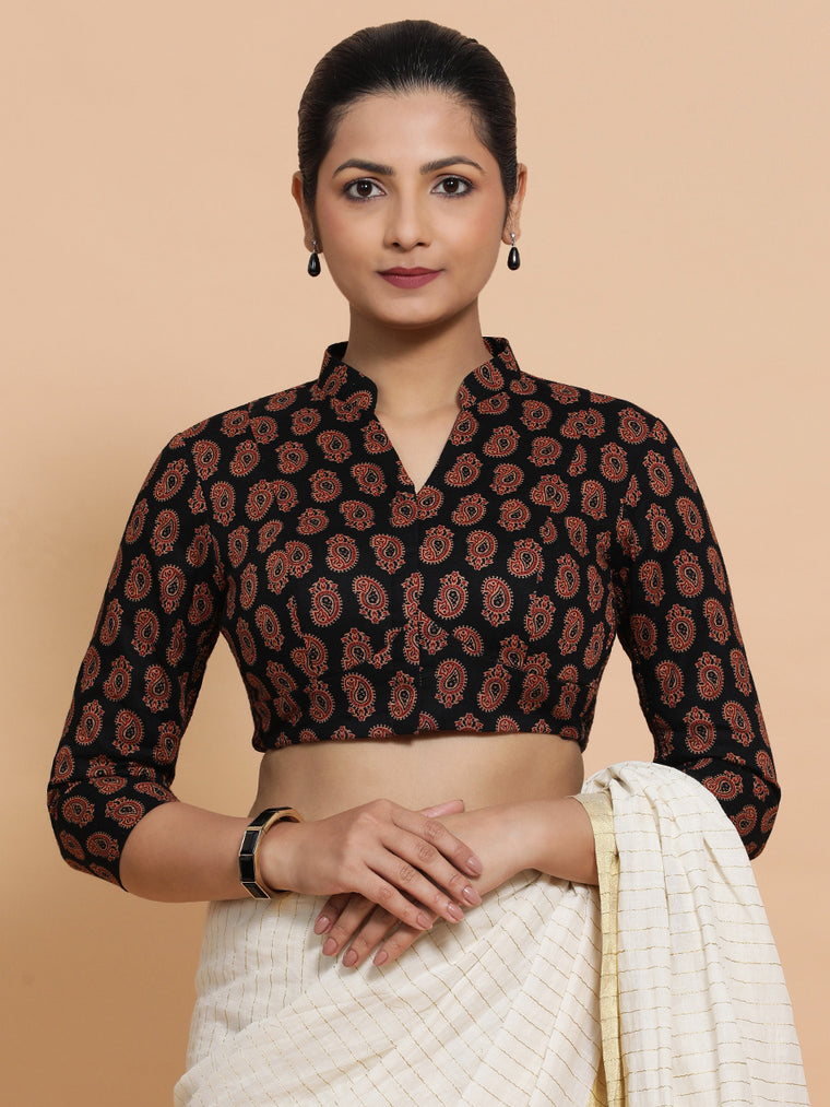 Inaaya x Rozaana Saree Blouse, in Black Cotton, featuring three quarter sleeves and mandarin collar neckline.