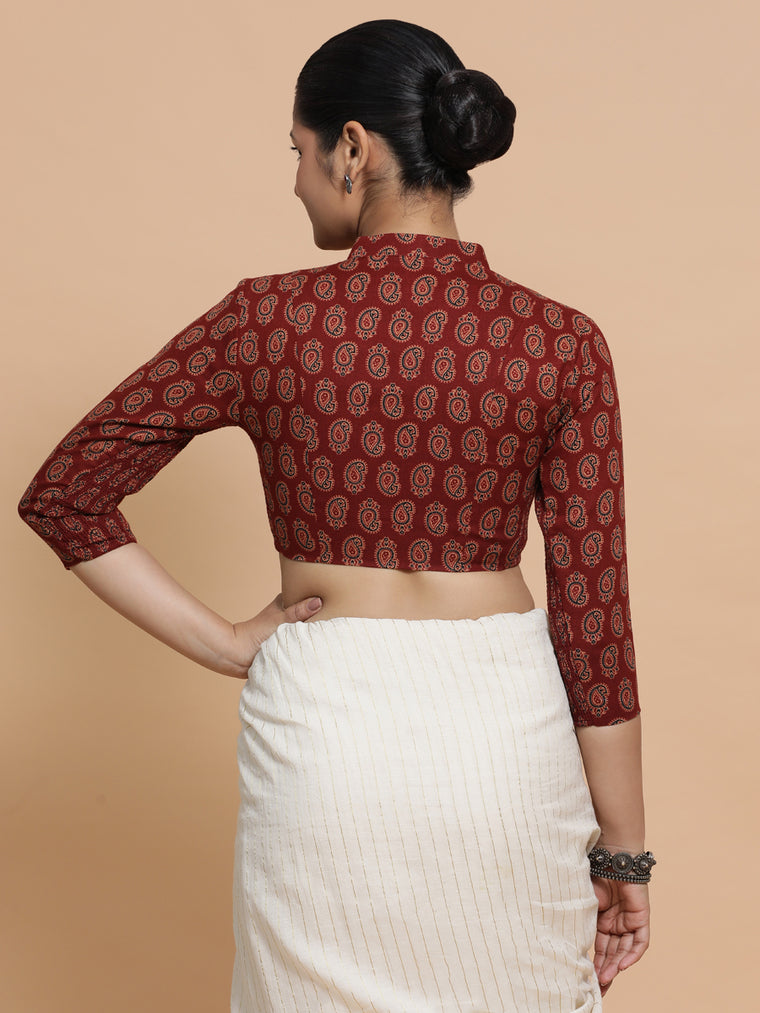 Inaaya x Rozaana Saree Blouse, in Red Cotton, featuring three quarter sleeves and mandarin collar neckline (view 2).